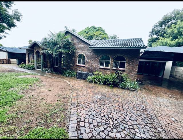 3 BEDROOM FREESTANDING FOR SALE IN PIERRE VAN RYNEVELD